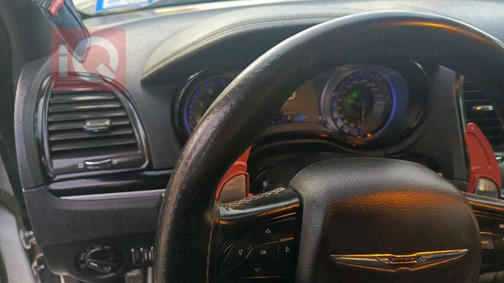 كرايسلر 300